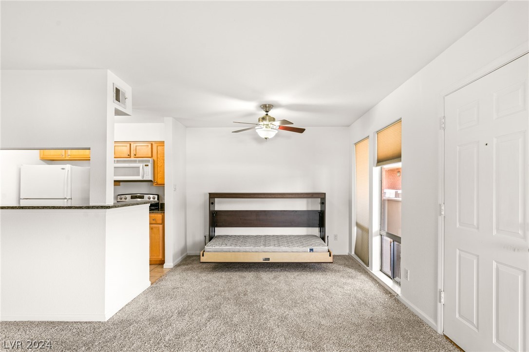 730 Oakmont Avenue 906
