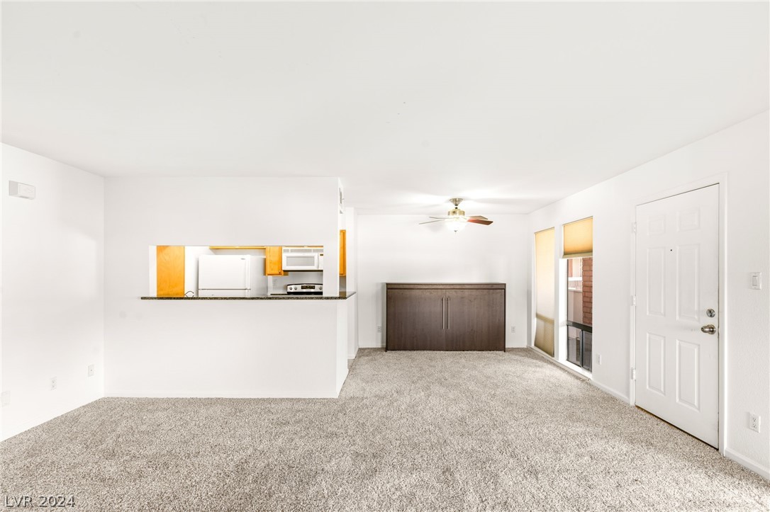 730 Oakmont Avenue 906