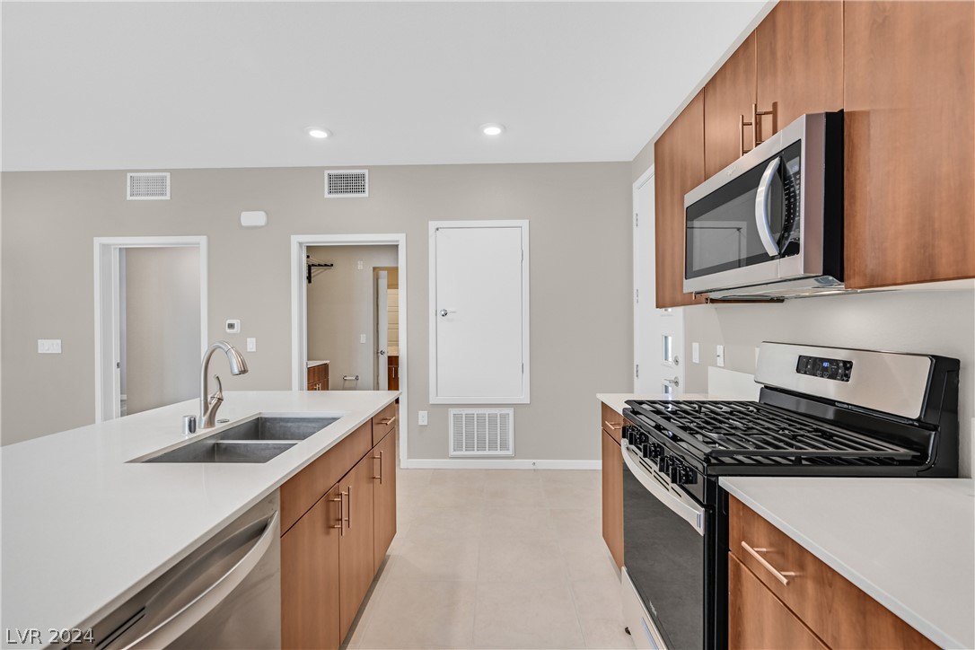 11231 Hidden Peak Avenue 105