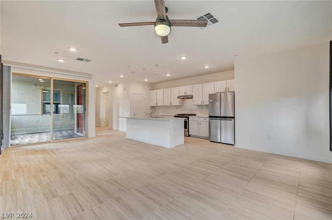 11421 Rain Canyon Avenue 102