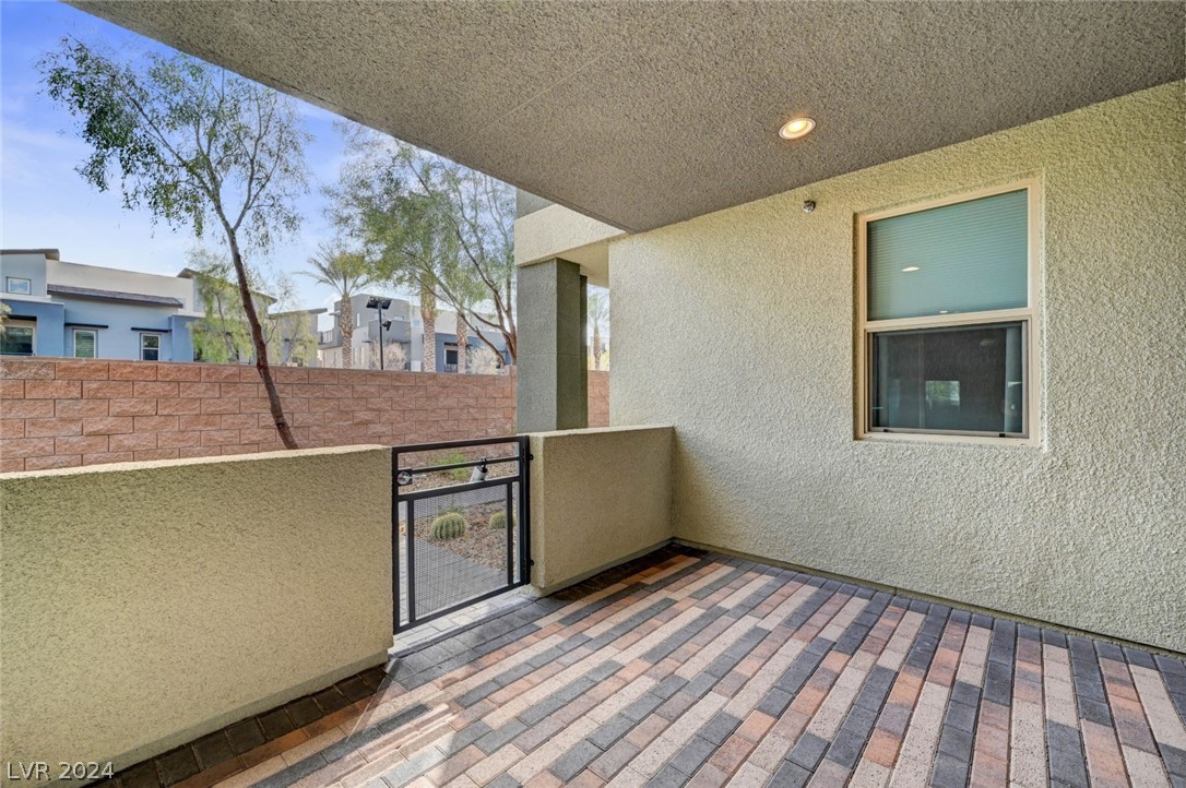 11421 Rain Canyon Avenue 102