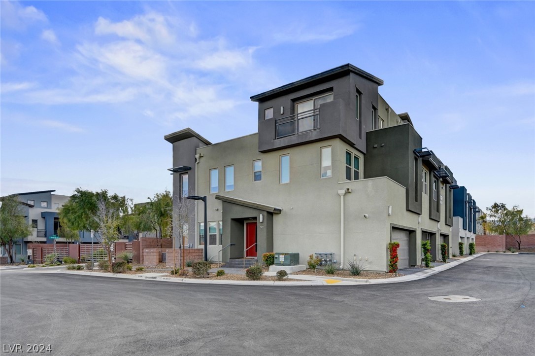 11421 Rain Canyon Avenue 102