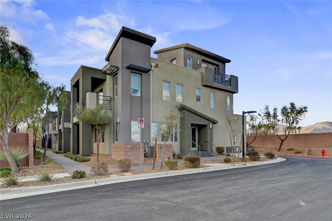 11421 Rain Canyon Avenue 102