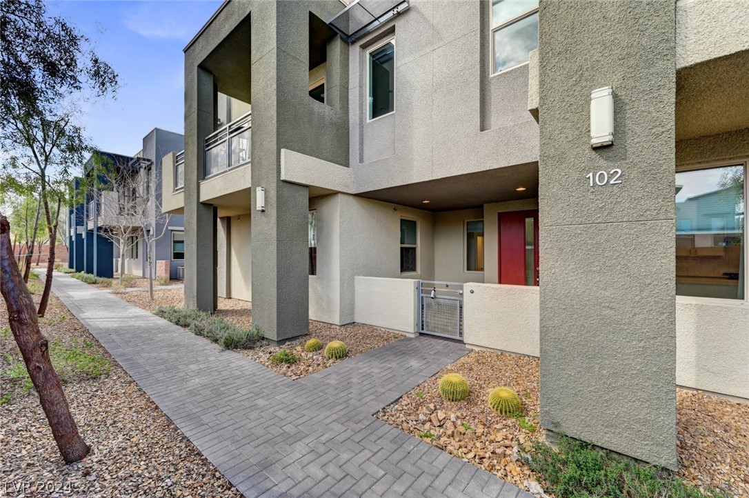 11421 Rain Canyon Avenue 102