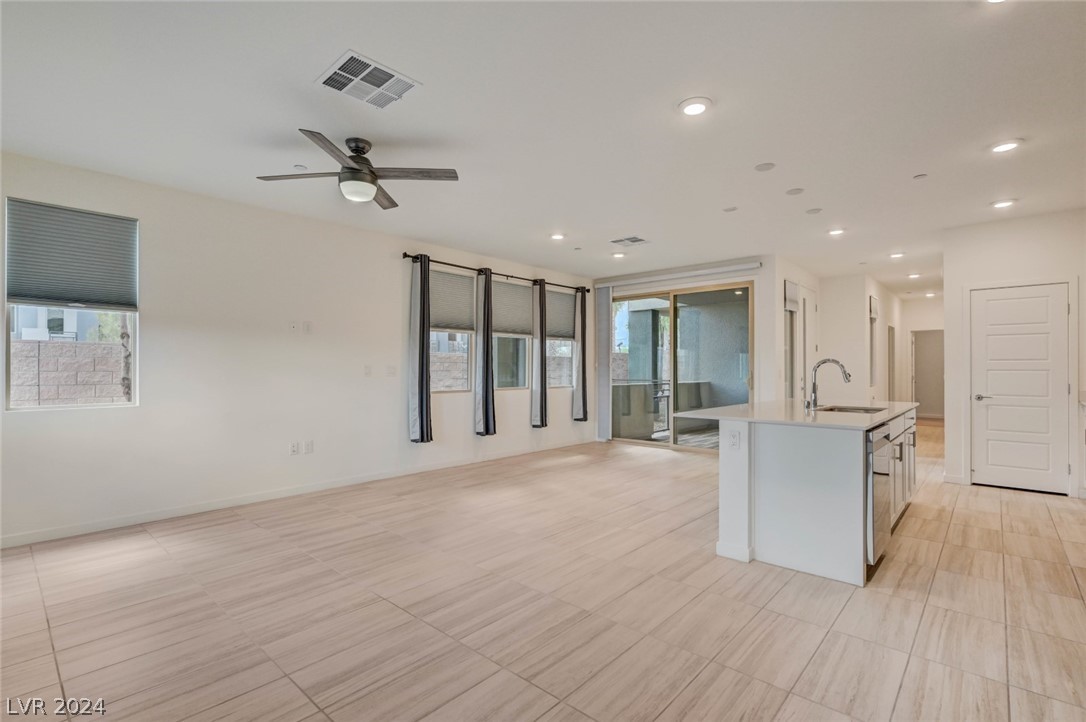 11421 Rain Canyon Avenue 102