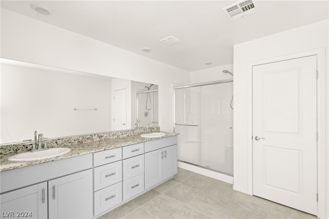 10947 Meridian Fields Avenue