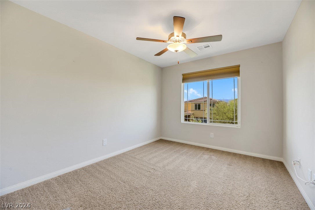 7232 Glimmer Point Street