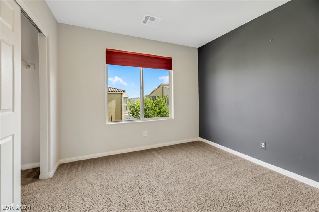 7232 Glimmer Point Street