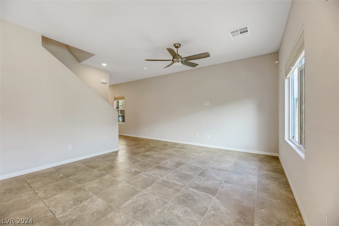 7232 Glimmer Point Street