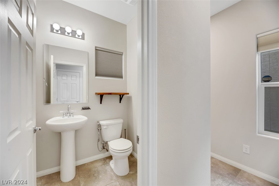 7232 Glimmer Point Street