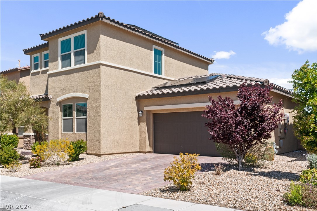 8080 Pinyon Ridge Street