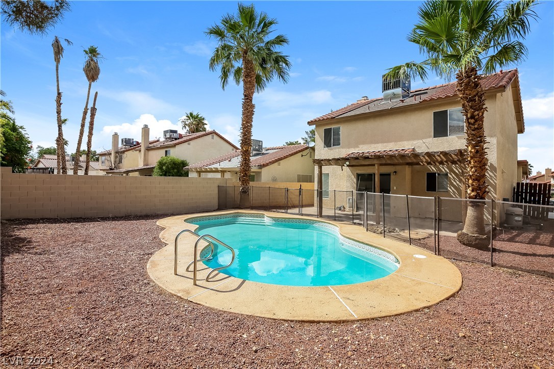 1746 La Cruz Drive