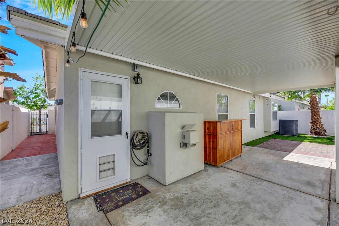 105 Golf Range Street