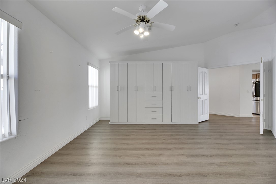 105 Golf Range Street