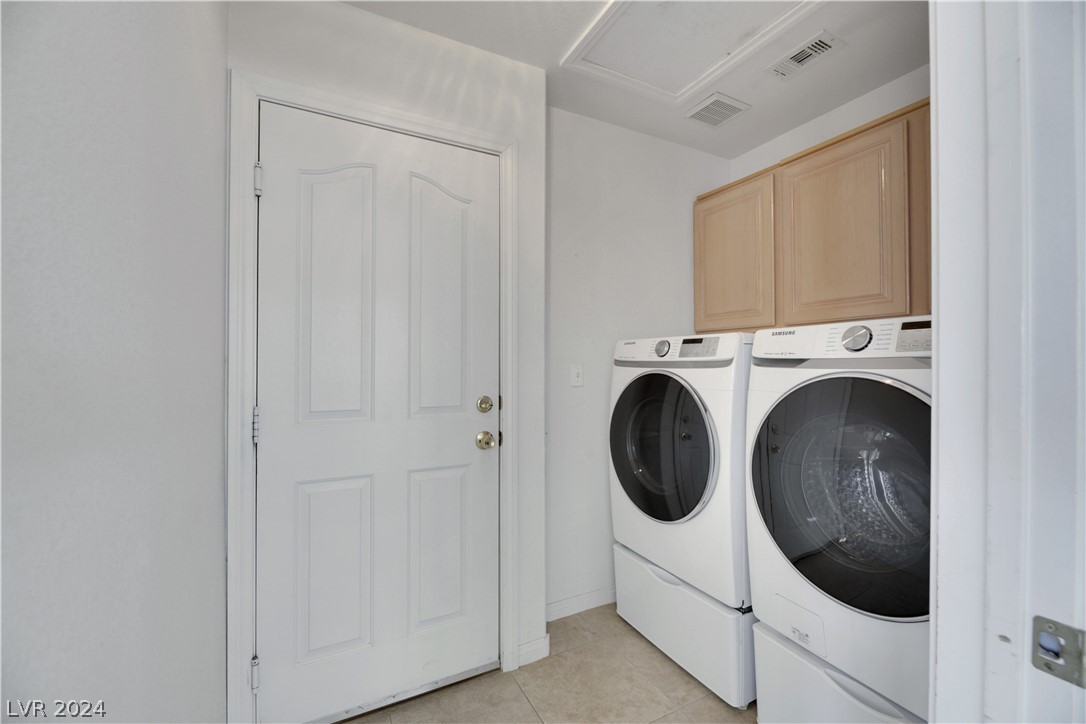 105 Golf Range Street