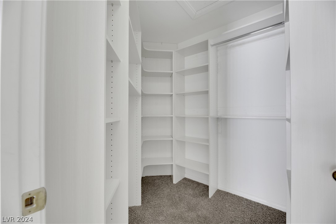 105 Golf Range Street