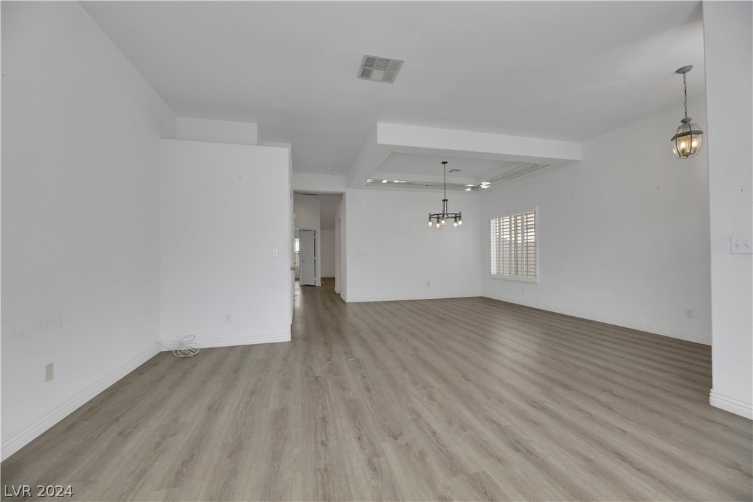 105 Golf Range Street