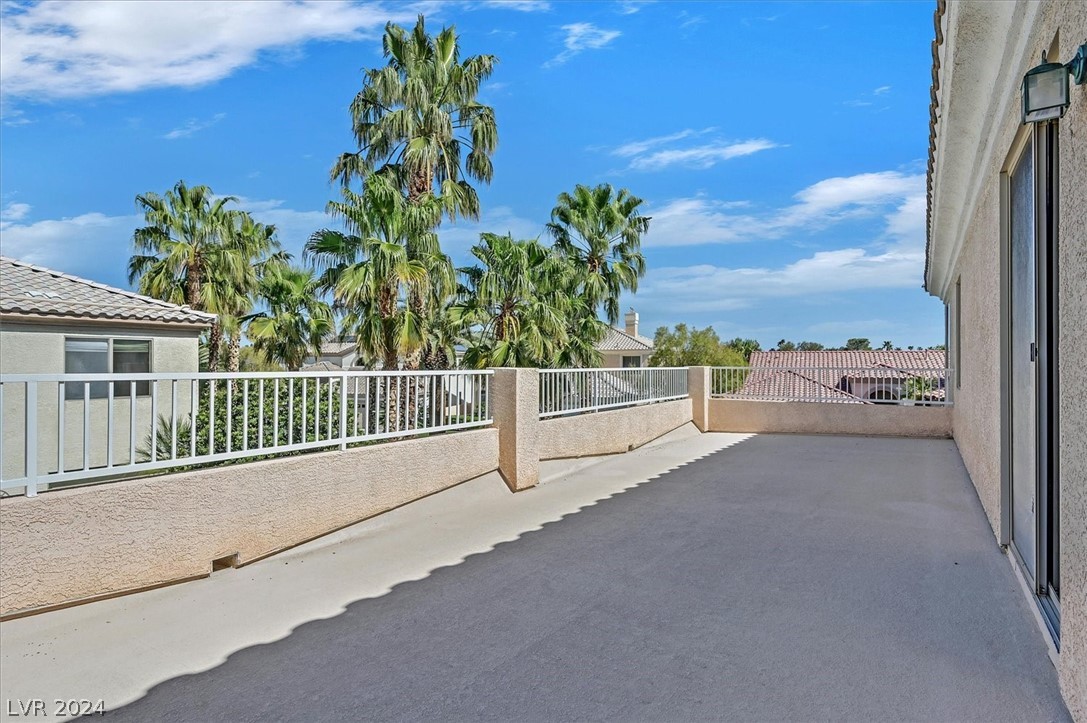 240 Royal Wood Court