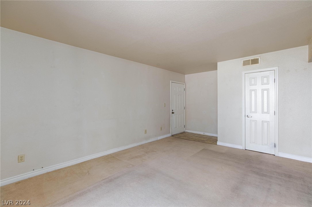 5405 Indian River Drive 395