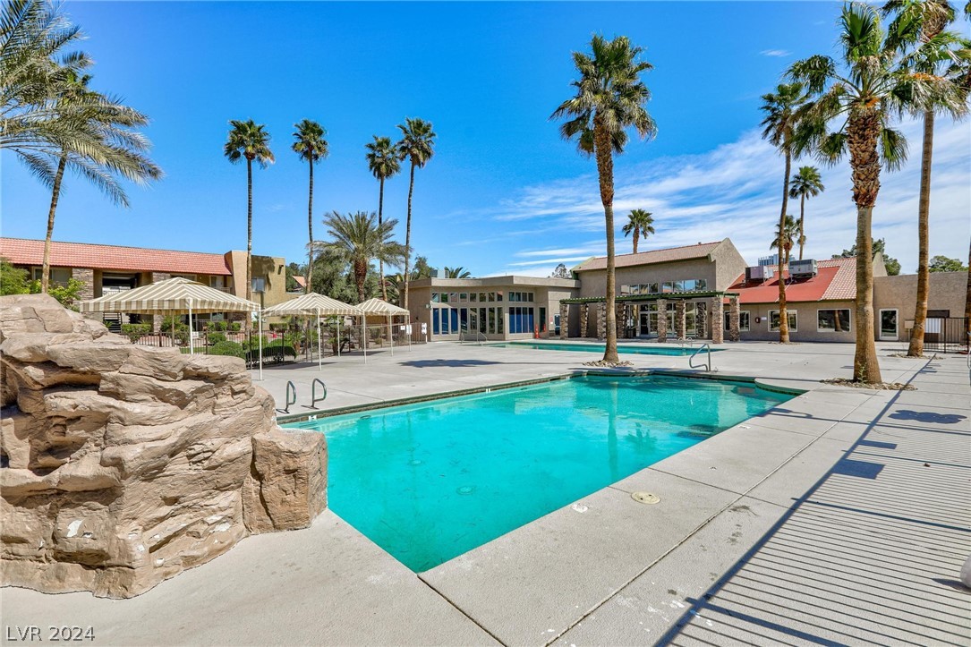5405 Indian River Drive 395