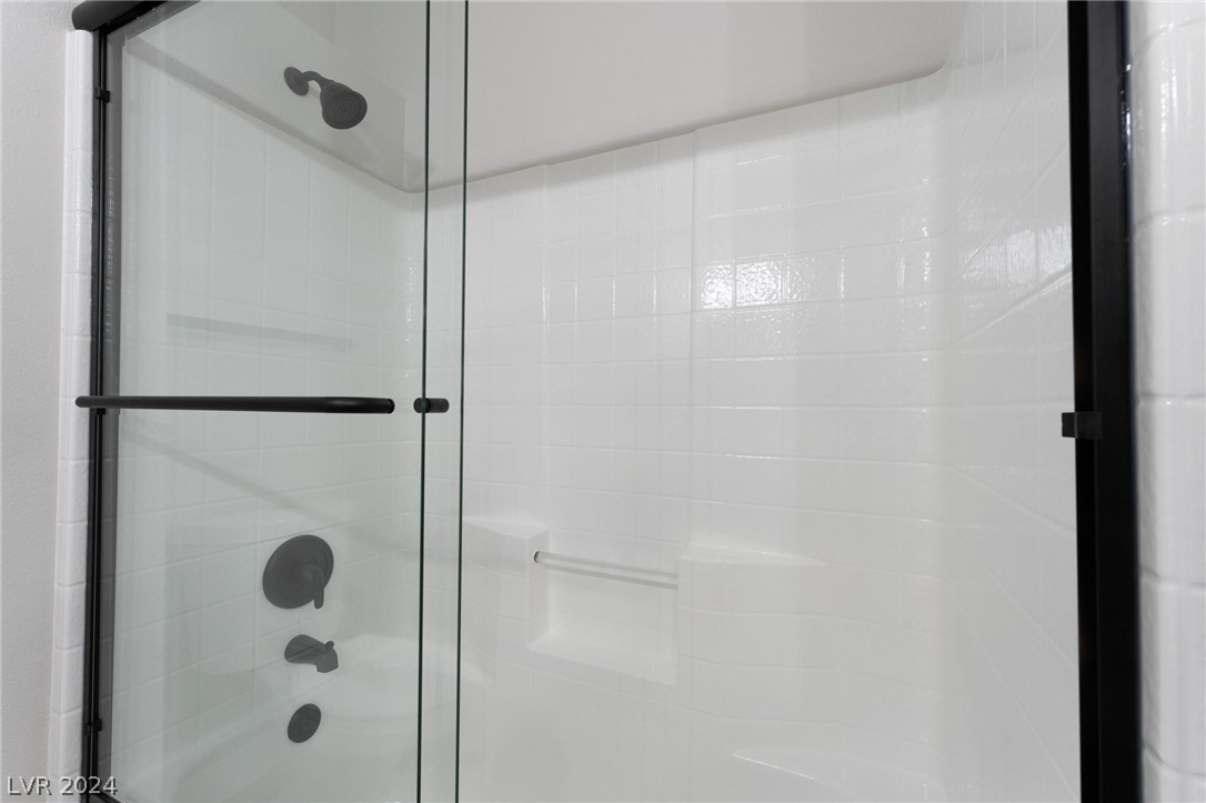 8112 Rock Port Circle