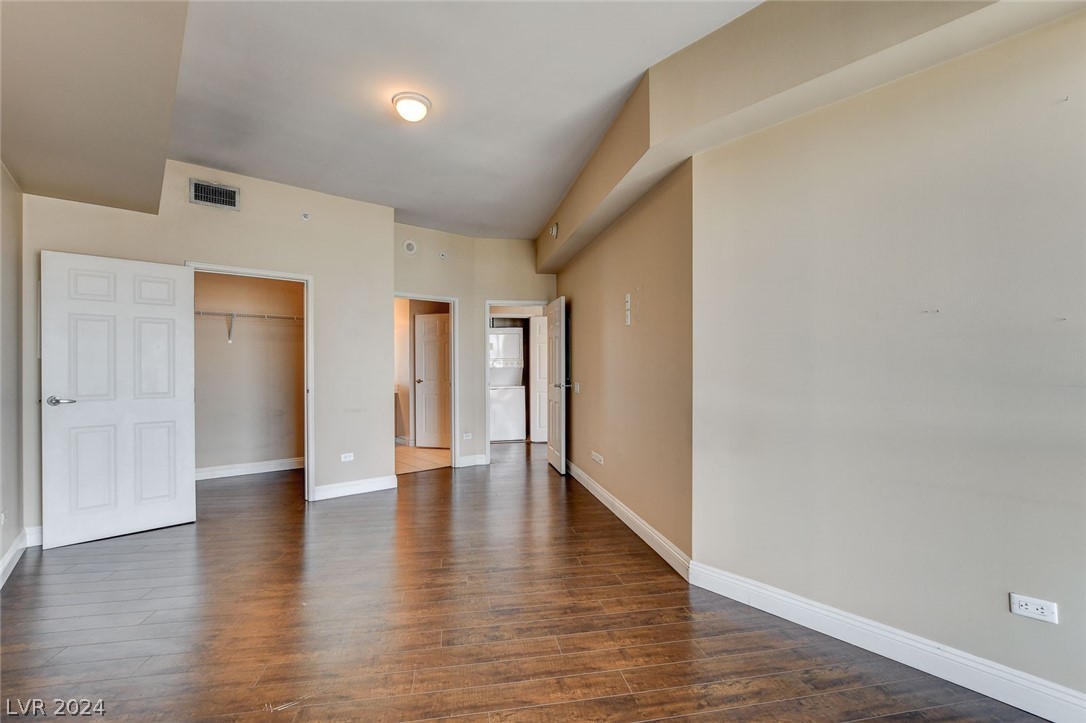 200 West Sahara Avenue 2611