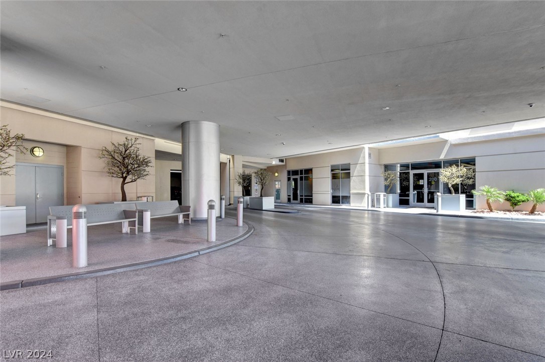 200 West Sahara Avenue 2611