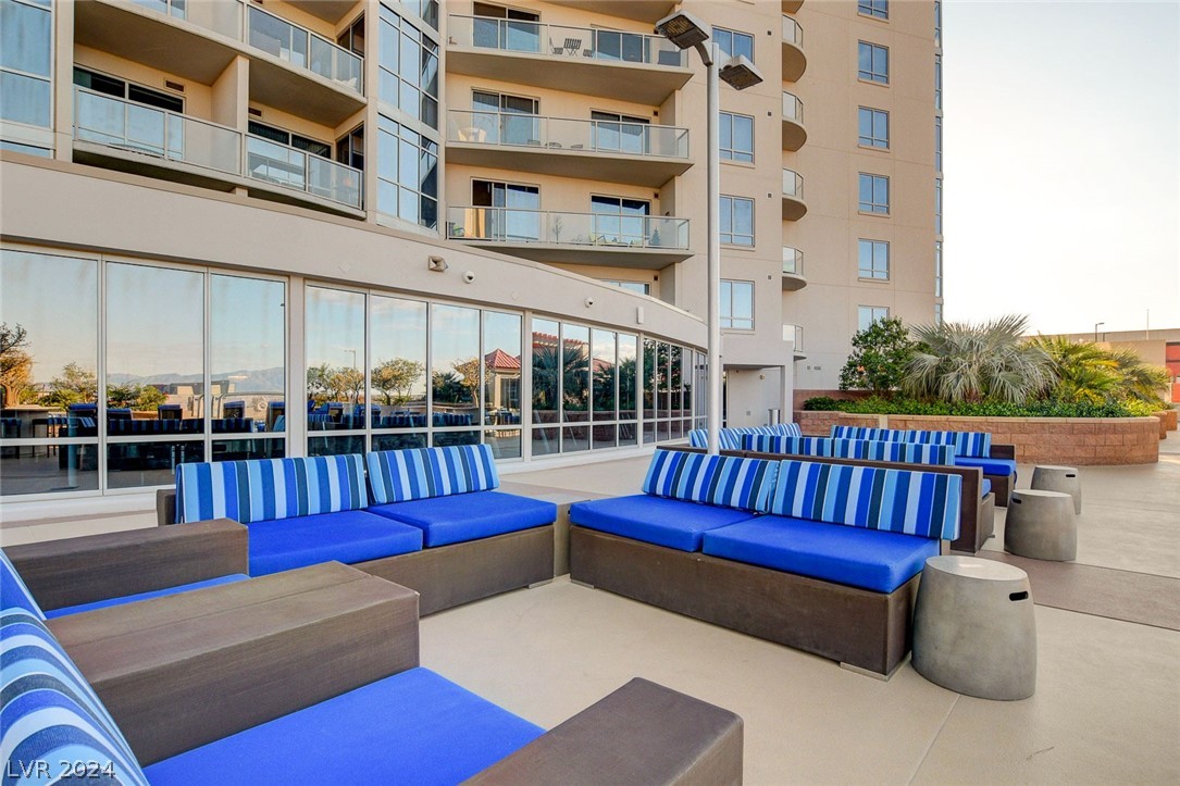 200 West Sahara Avenue 2611