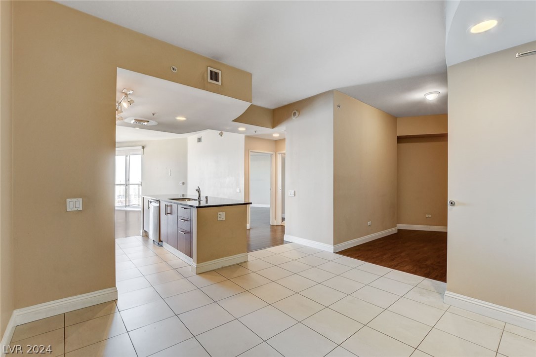 200 West Sahara Avenue 2611