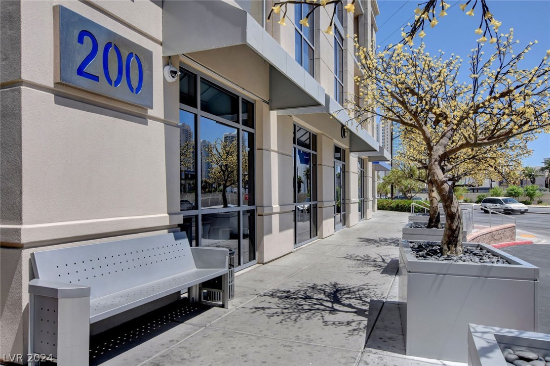 200 West Sahara Avenue 2611