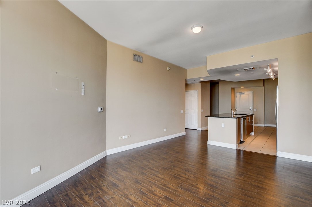 200 West Sahara Avenue 2611