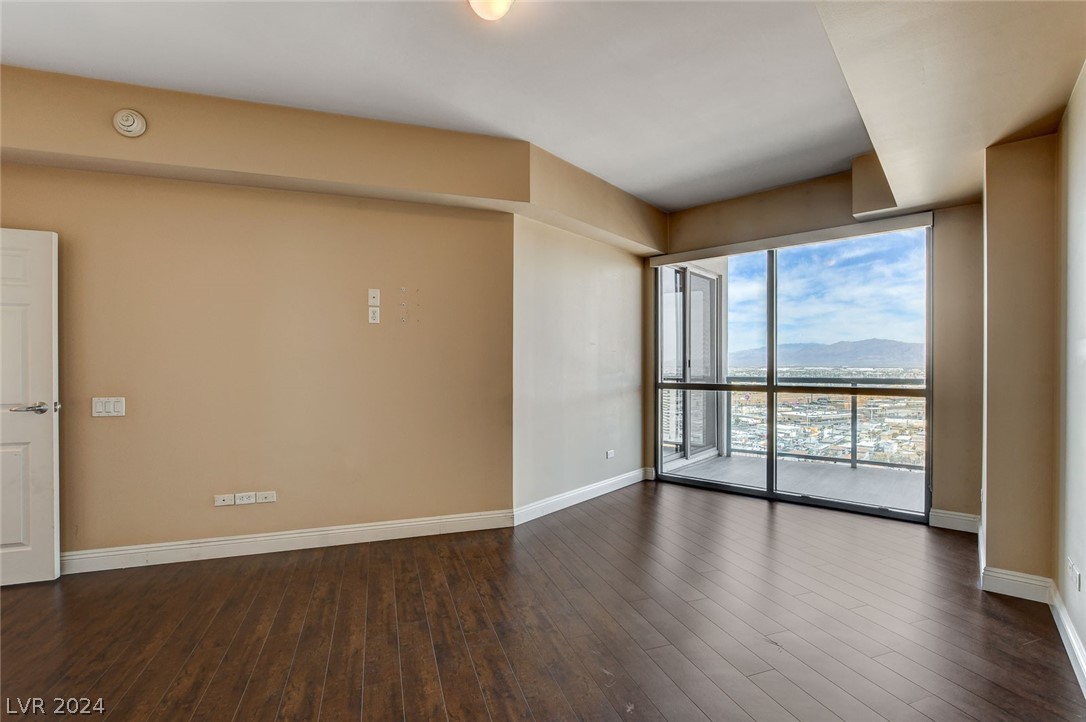 200 West Sahara Avenue 2611