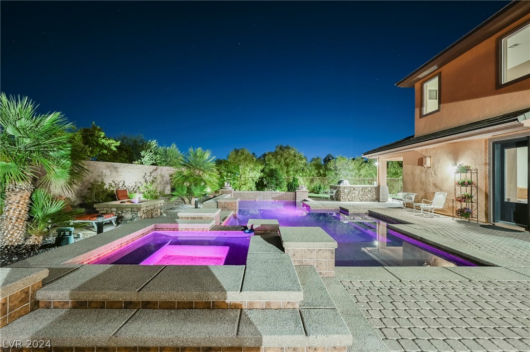 412 Windsor Castle Court