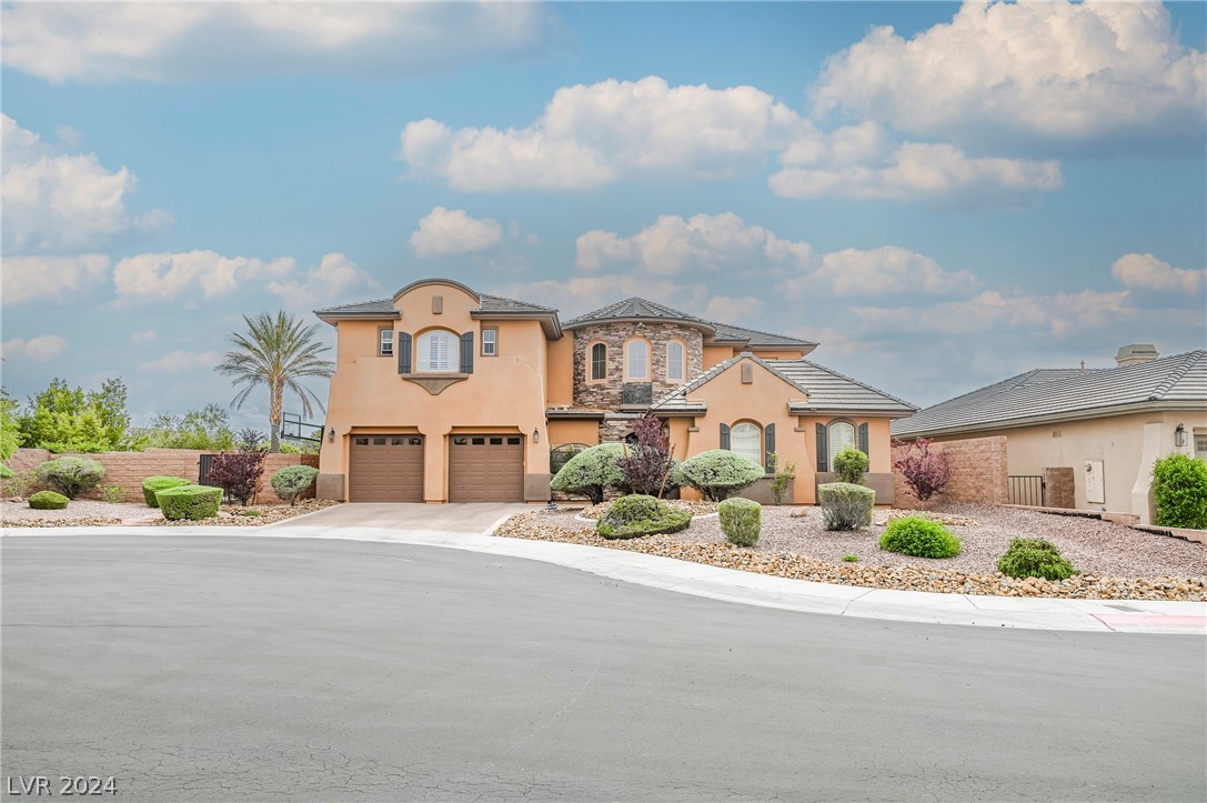 412 Windsor Castle Court