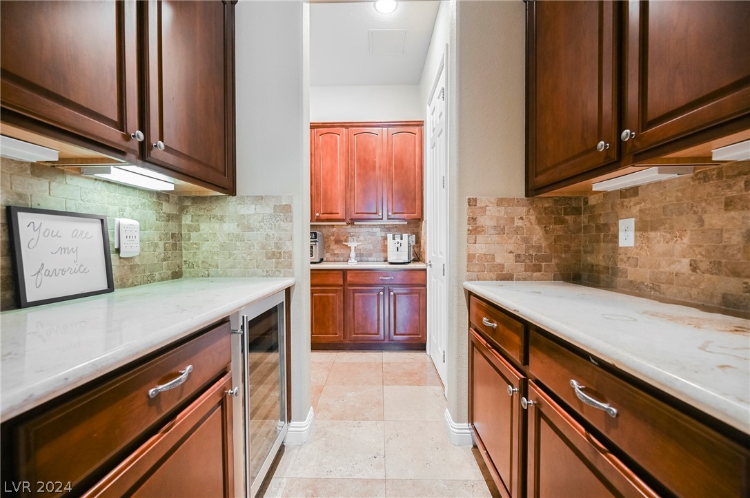 412 Windsor Castle Court