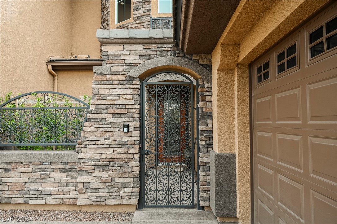 412 Windsor Castle Court