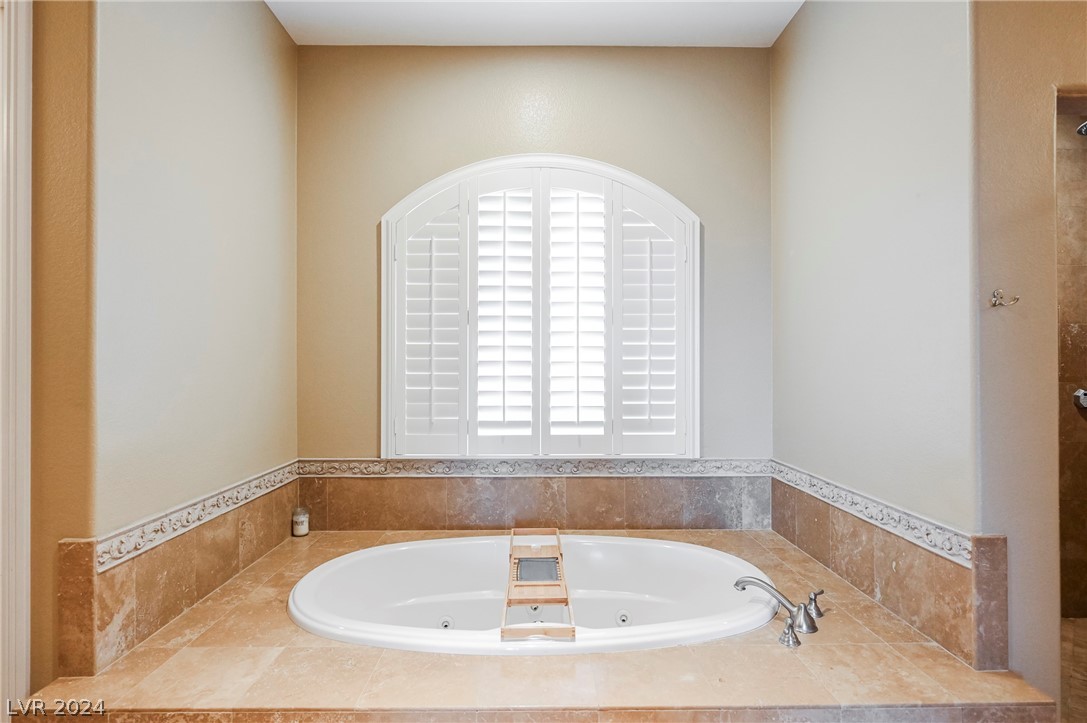 412 Windsor Castle Court