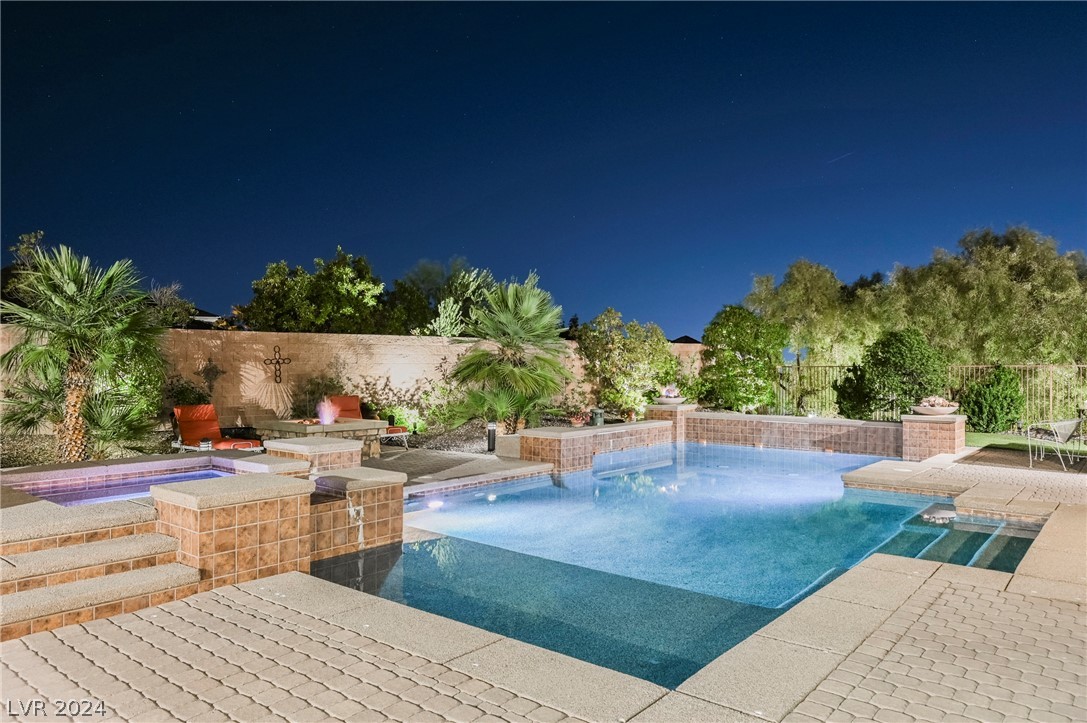 412 Windsor Castle Court