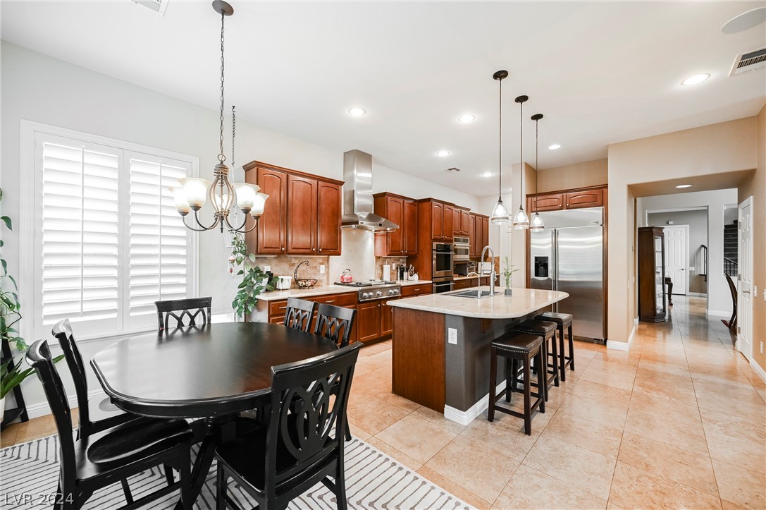 412 Windsor Castle Court