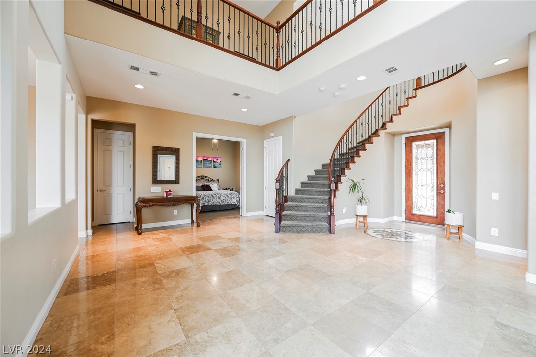 412 Windsor Castle Court