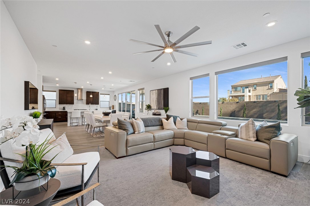 206 Abbey Hill Street