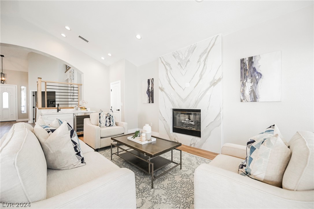 8112 Lake Hills Drive