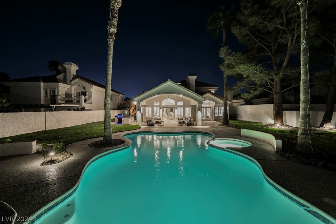 8112 Lake Hills Drive