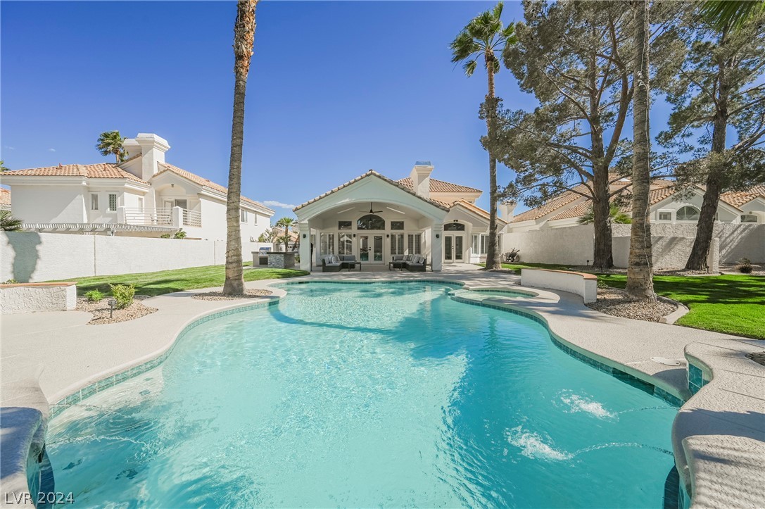 8112 Lake Hills Drive