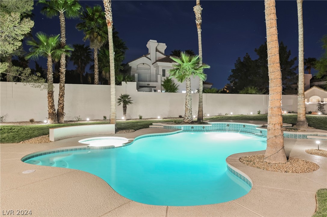 8112 Lake Hills Drive