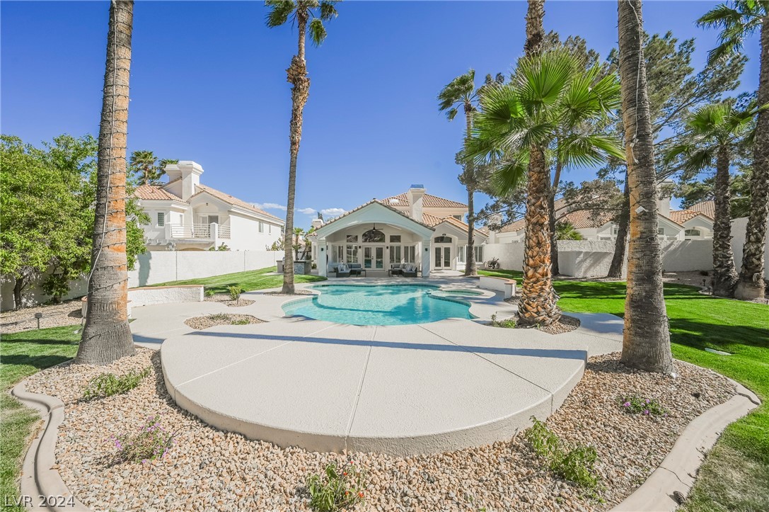 8112 Lake Hills Drive