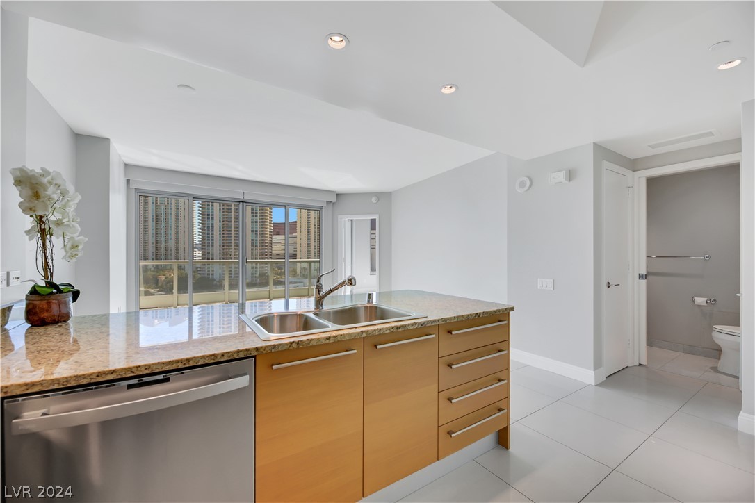 222 Karen Avenue 1203
