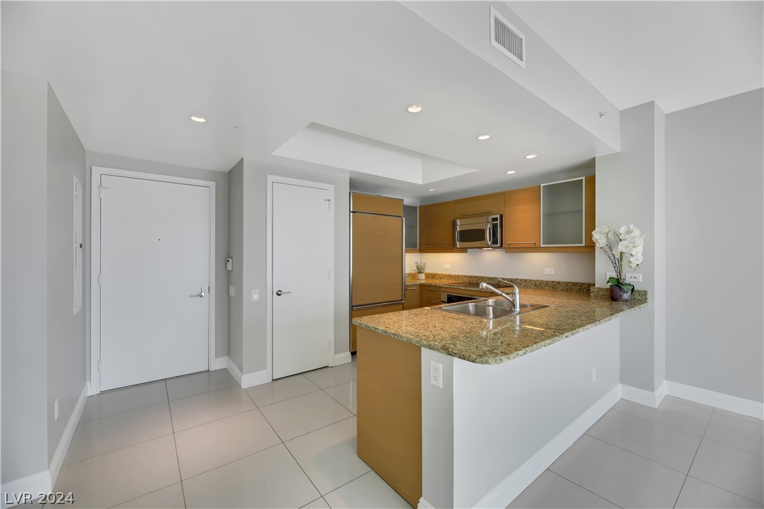 222 Karen Avenue 1203