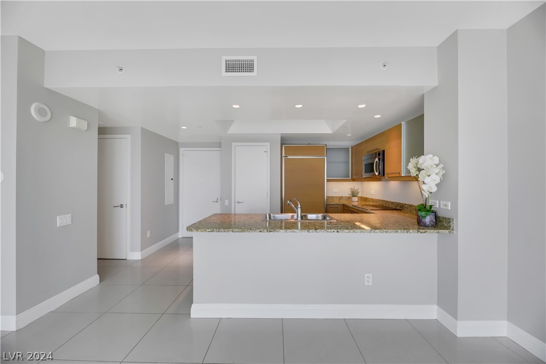 222 Karen Avenue 1203