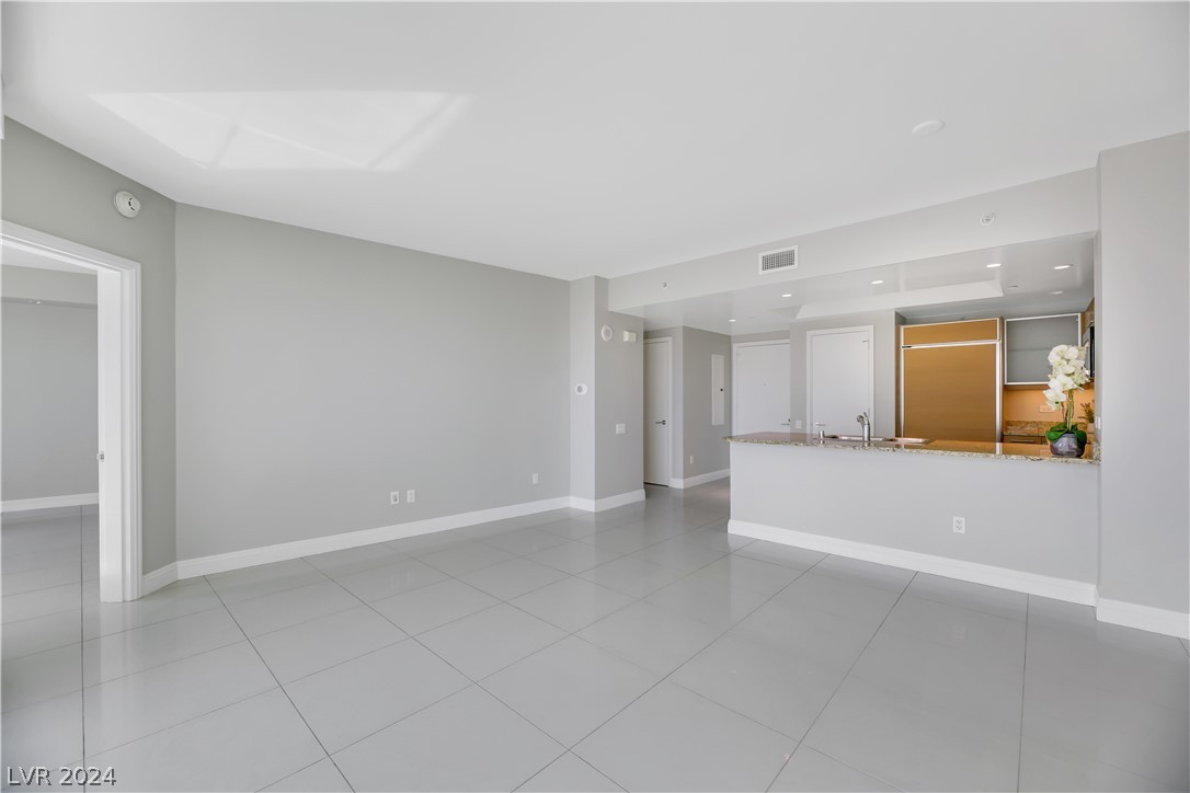222 Karen Avenue 1203